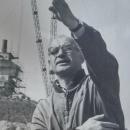 Franciszek Duszeńko podczas budowy Pomnika Obrońców Wybrzeża
