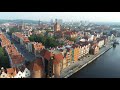 Gdańsk Stare Miasto widziane z drona. Atrakcje starówki Gdańska. Gdansk Old Town